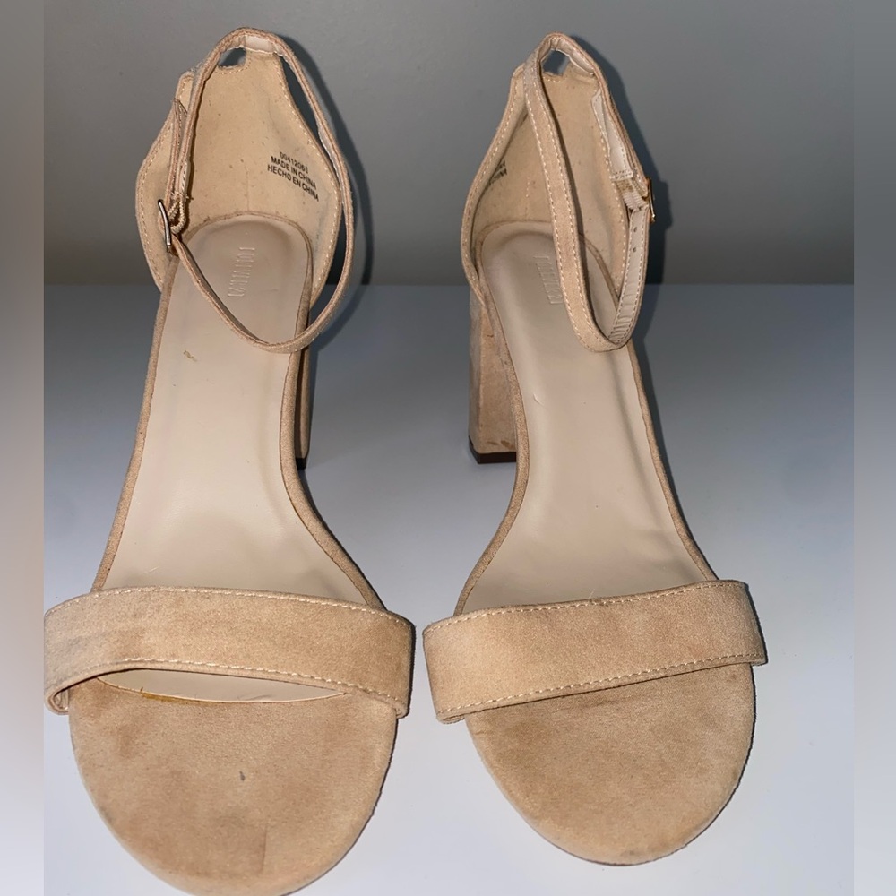 Forever 21 Tan Suede Sandals